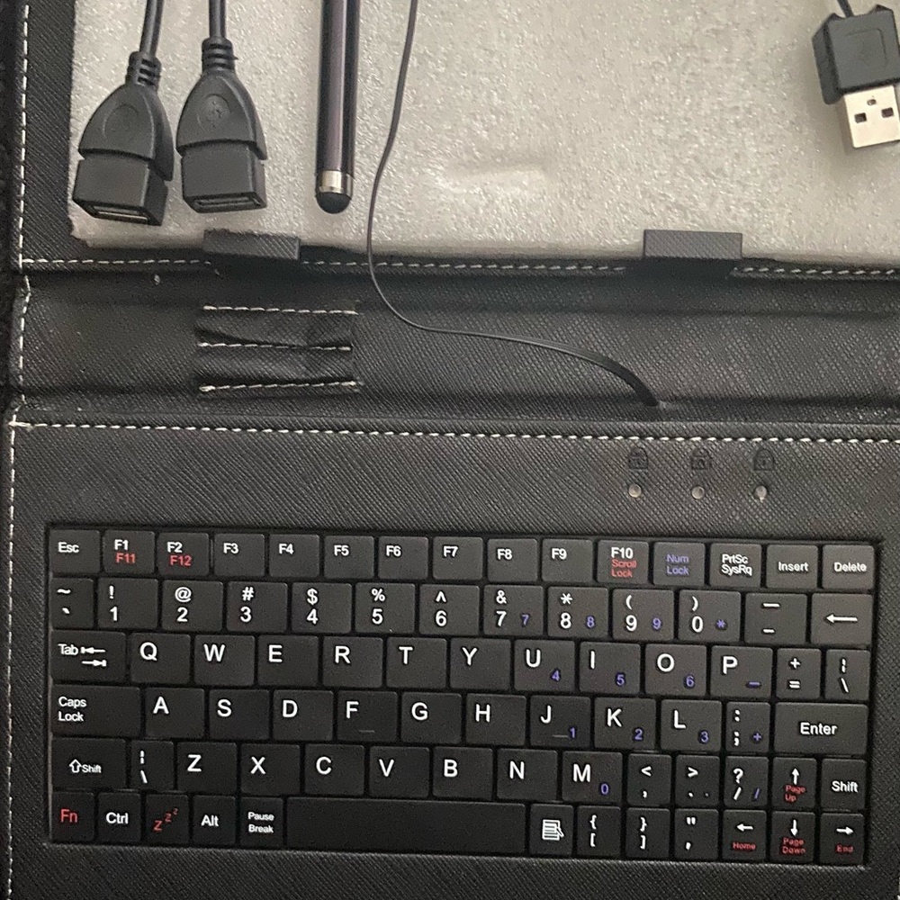 Detachable Keyboard - Picture 4 of 4